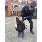 De politie op bezoek bij de kleuters